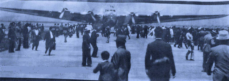 Los restos de Francisco Sarabia arriban a la Cd. de México a bordo del XB-15 de la US Army.